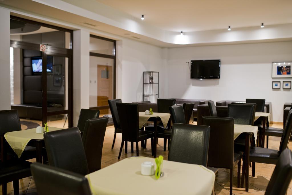 Hotel Centrum Быдгощ Экстерьер фото